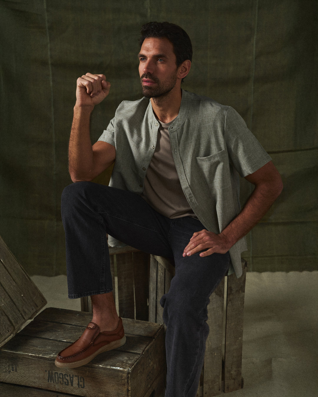 Aaron | Men's Stand Collar Button-Down Shirt