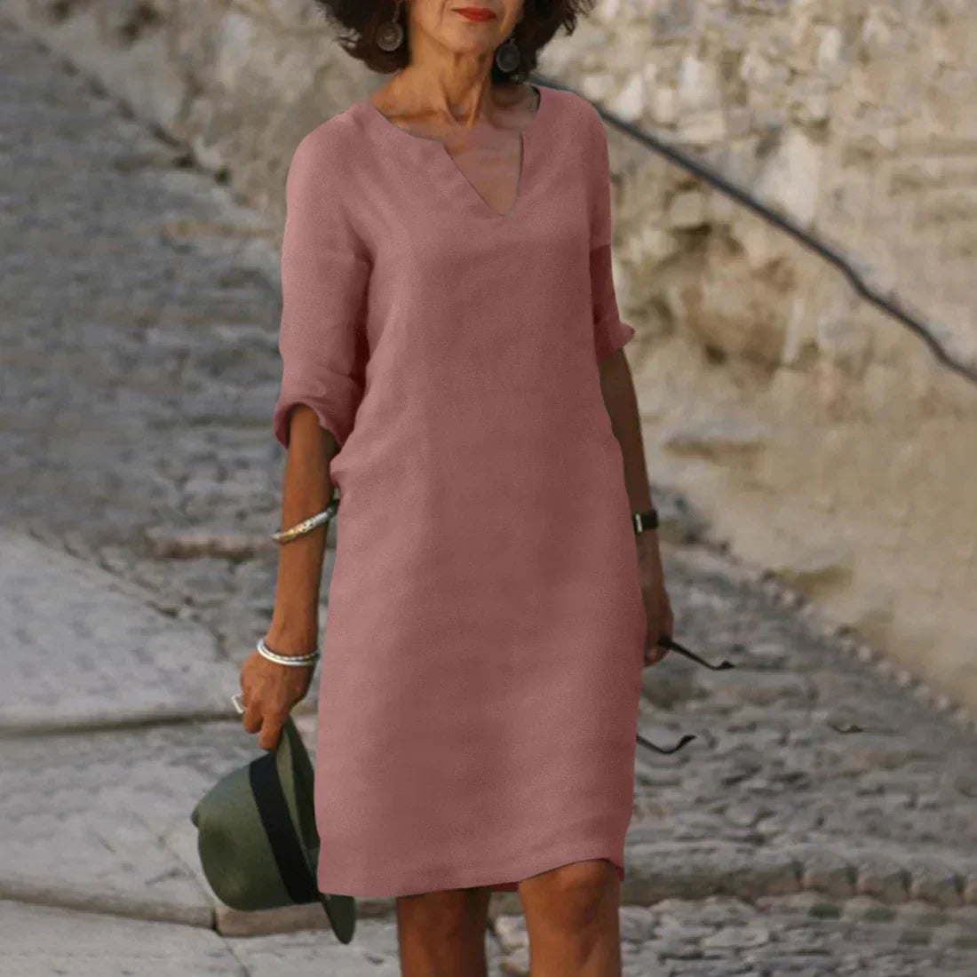 Lila | Women's V-Neck Three Quarter Sleeve Shift Dress