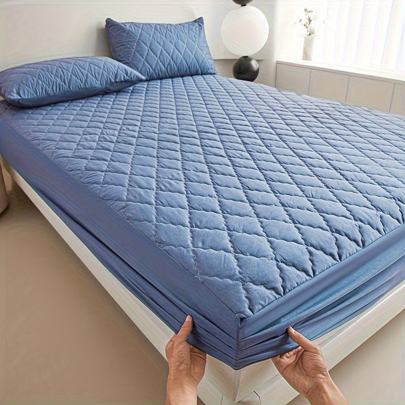 Quilted waterproof mattress protector - product photo 15