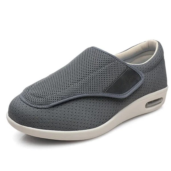 Extra-wide comfort shoe with memory foam footbed - product photo 4