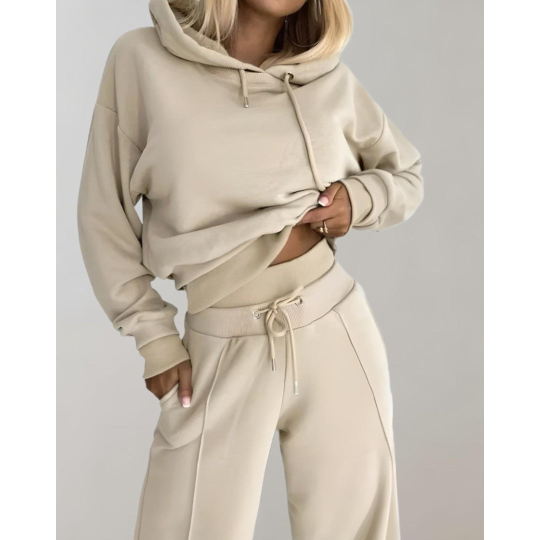 Woman wearing the Cerys women's wide-leg cotton set, flatlay view