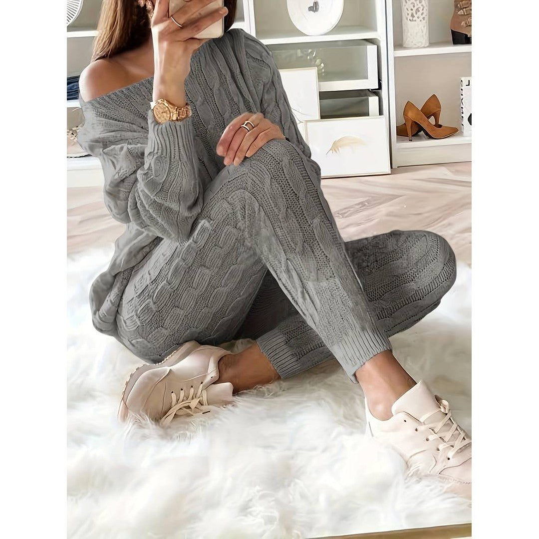 Woman wearing the Dione women's chic apparel, 15 view