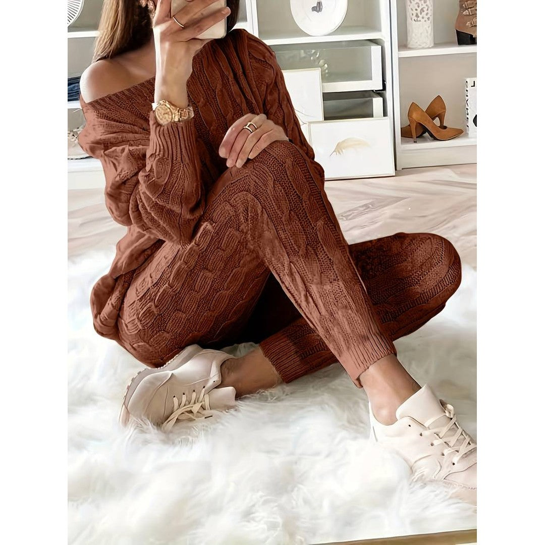 Woman wearing the Dione women's chic apparel, 16 view