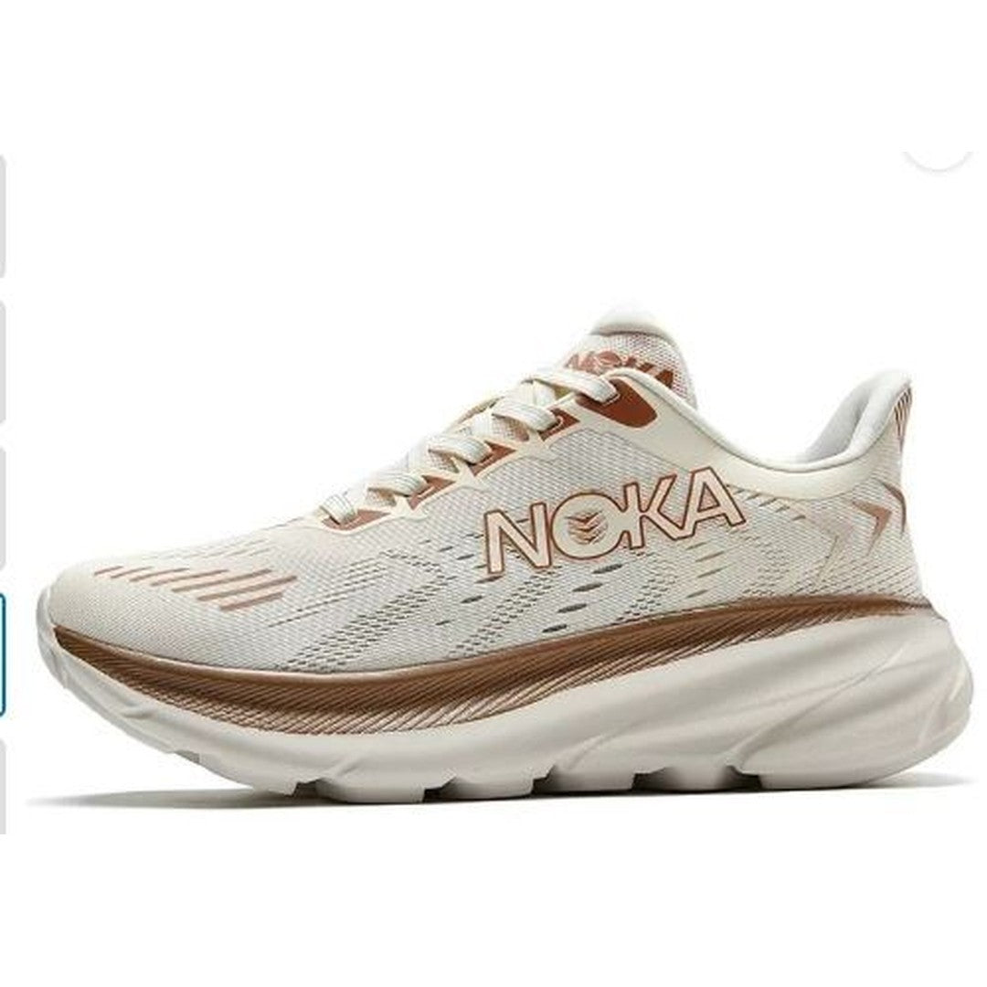 Woman wearing the Fernanda women's maxi running sneakers, 7 view
