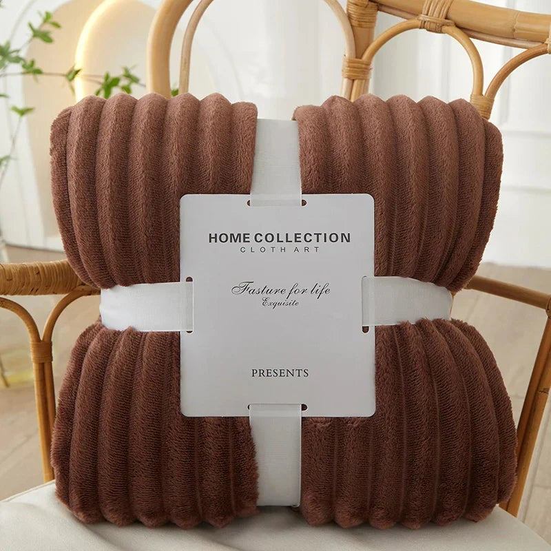 Wide striped flannel fleece blanket - product photo 3