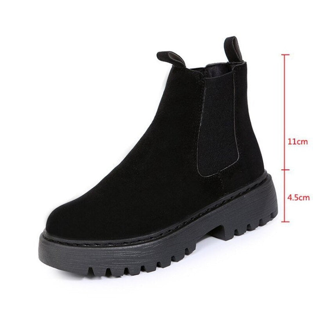 Woman wearing the Halle women's boots, 8 view