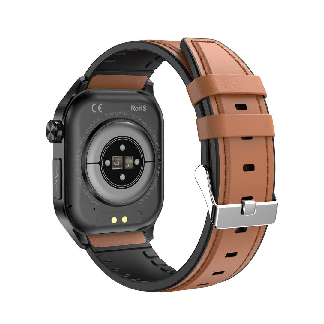 Fitness smartwatch with large display - product photo 2
