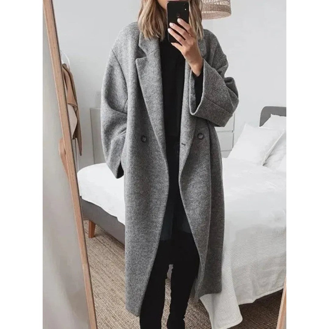Woman wearing the Ilse women's coat, front view