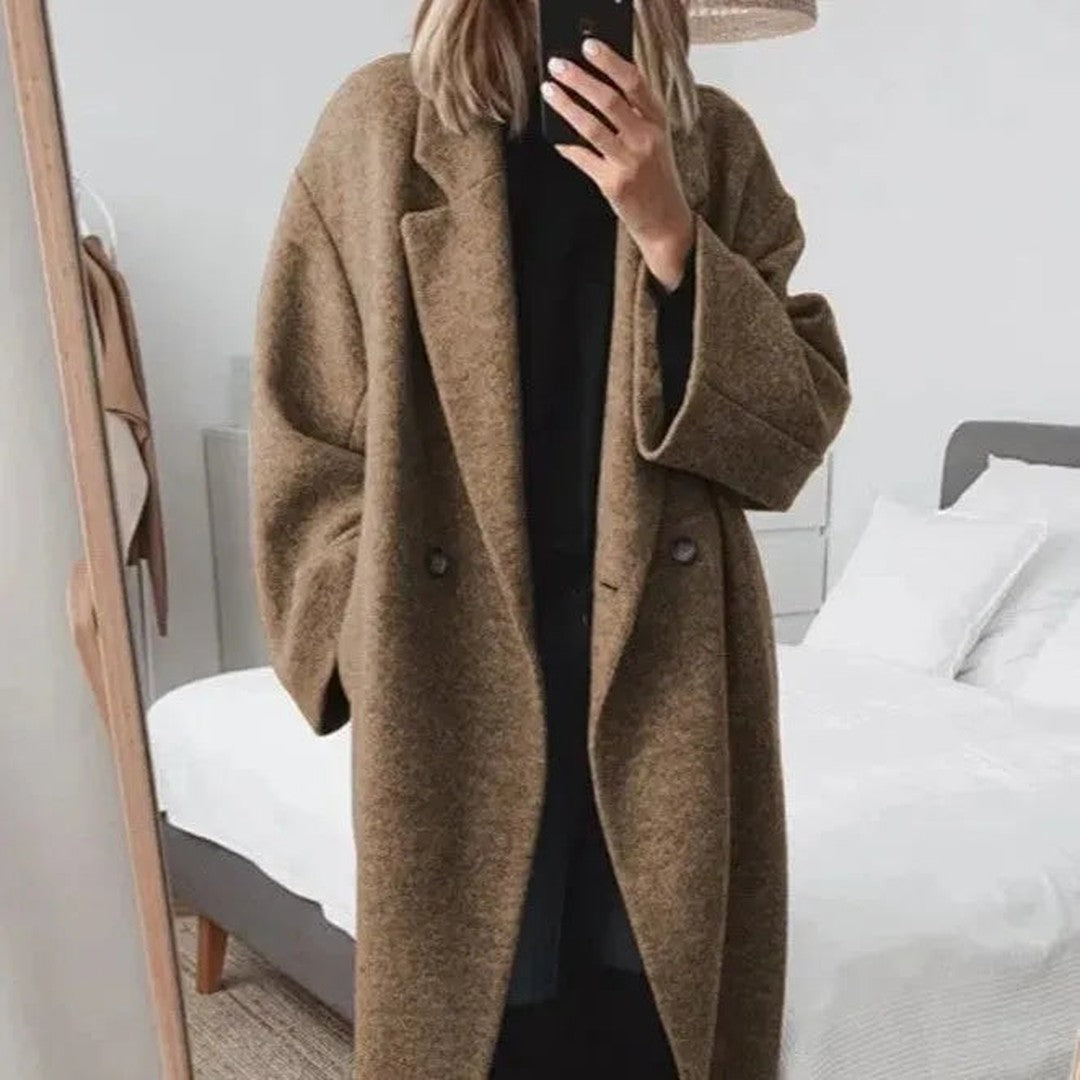 Woman wearing the Ilse women's coat, model view