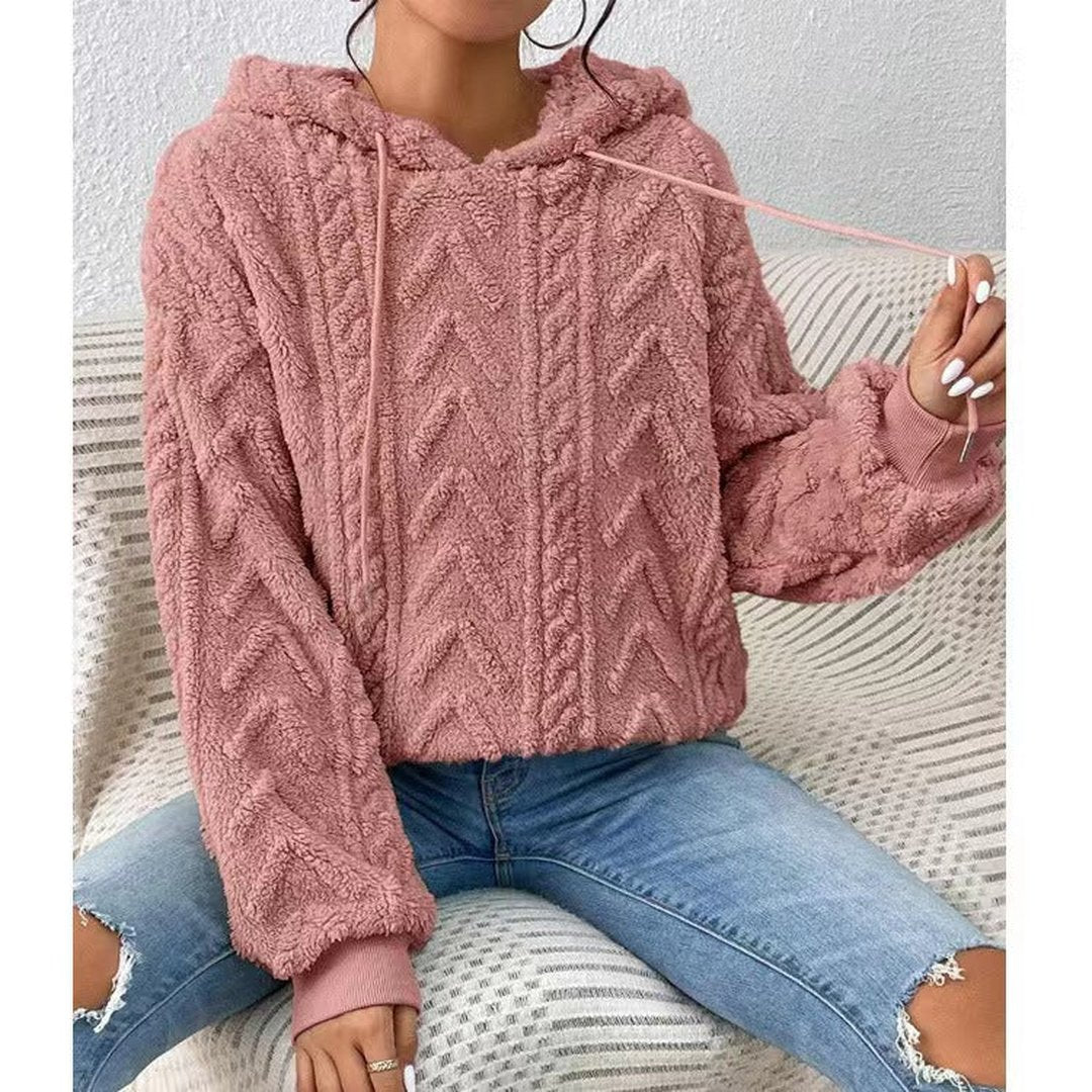 Woman wearing the Isolde women's sweatshirt, detail view