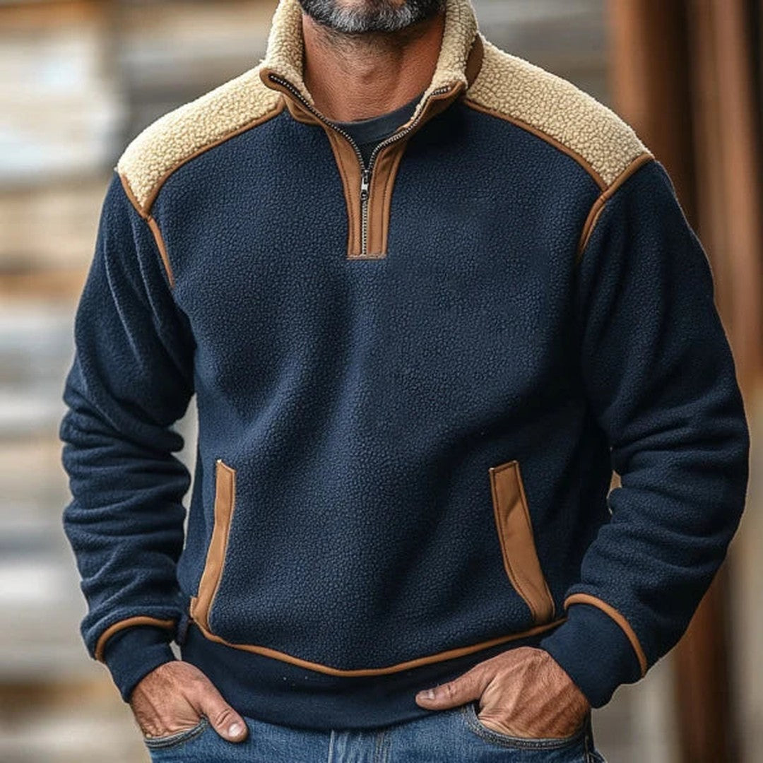 Man wearing the Jonah men's fleece sweater, detail view
