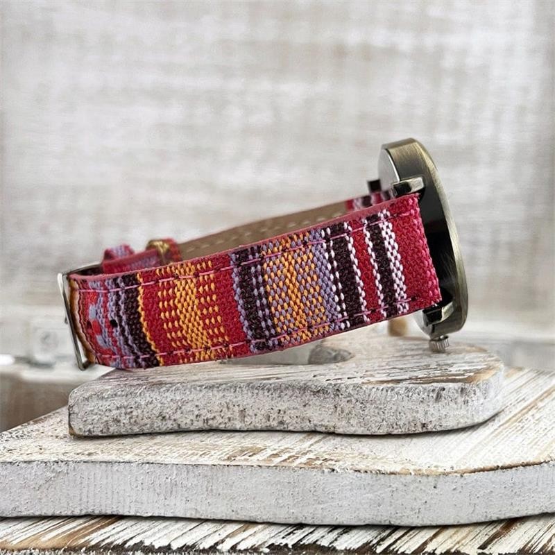 Vintage women's watch with braided band - product photo 3