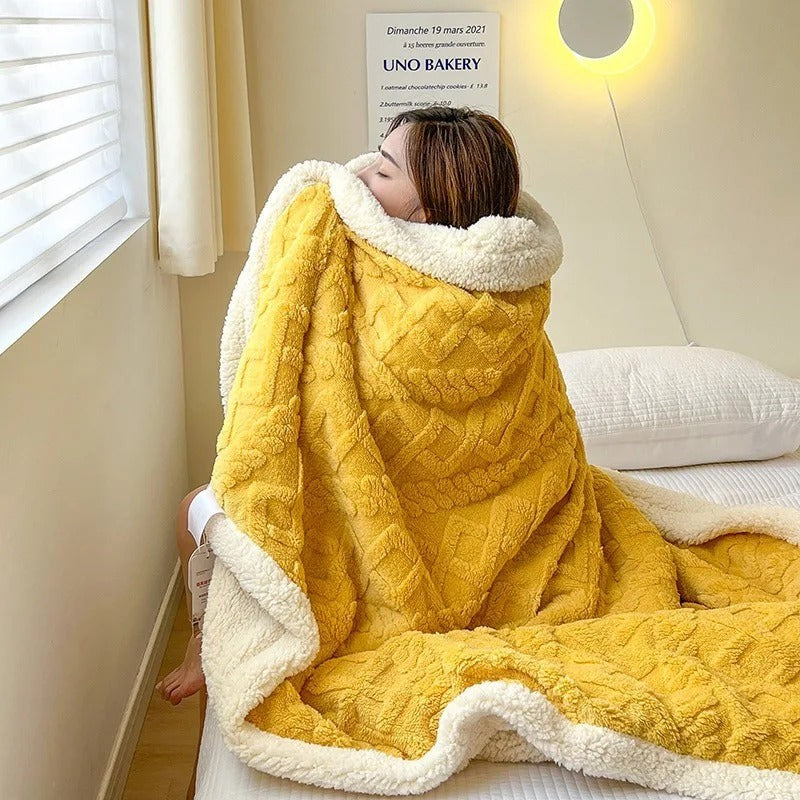 Thick lambswool and fleece winter blanket - product photo 10