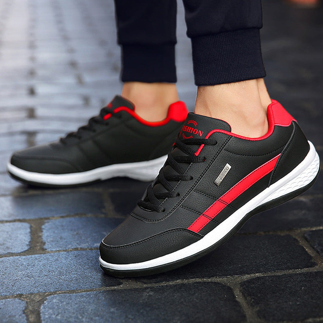 Man wearing the Lars men's shoes, 11 view