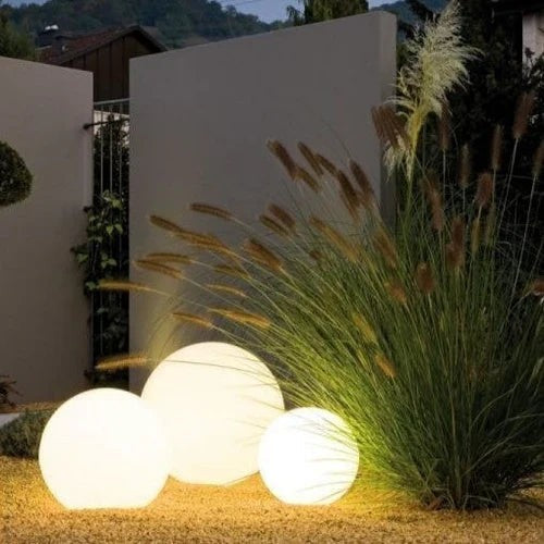 Rechargeable LED garden globe light - product photo 10