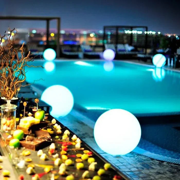 Rechargeable LED garden globe light - product photo 17
