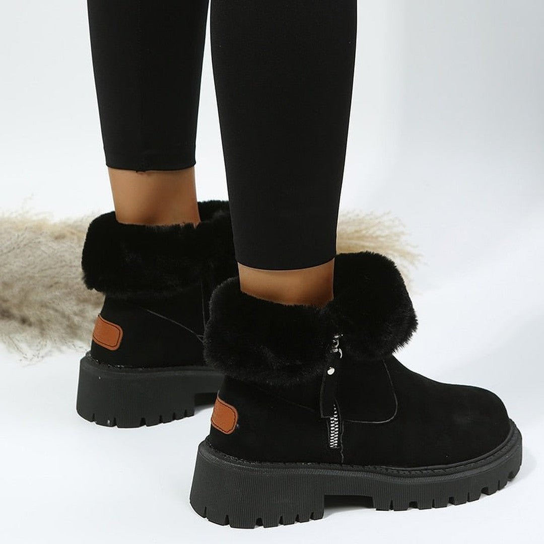 Woman wearing the Maren women's boots, side view