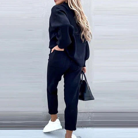 Women's two-piece knit lounge set - product photo 7