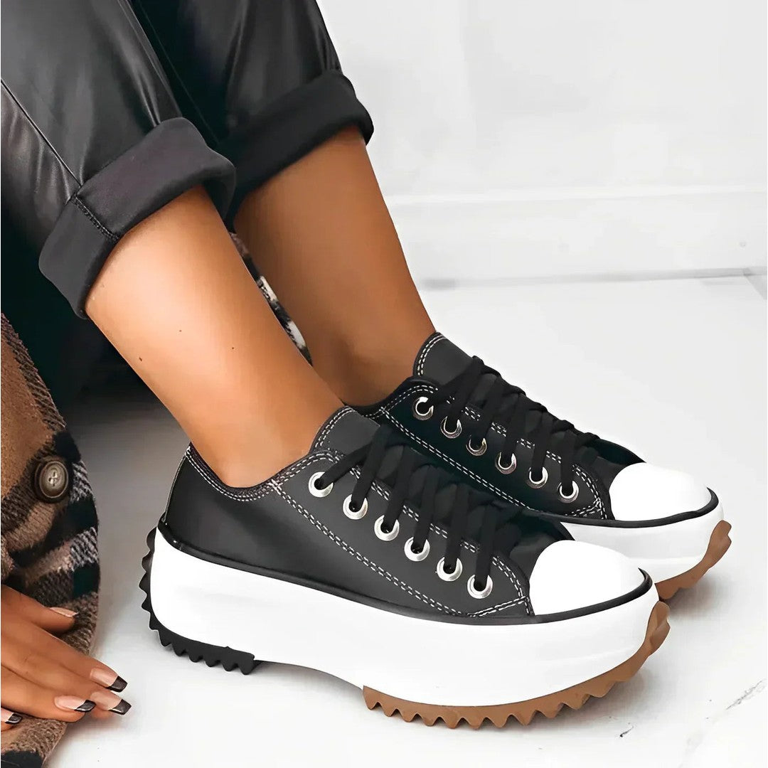 Woman wearing the Mila women's sneakers, 7 view