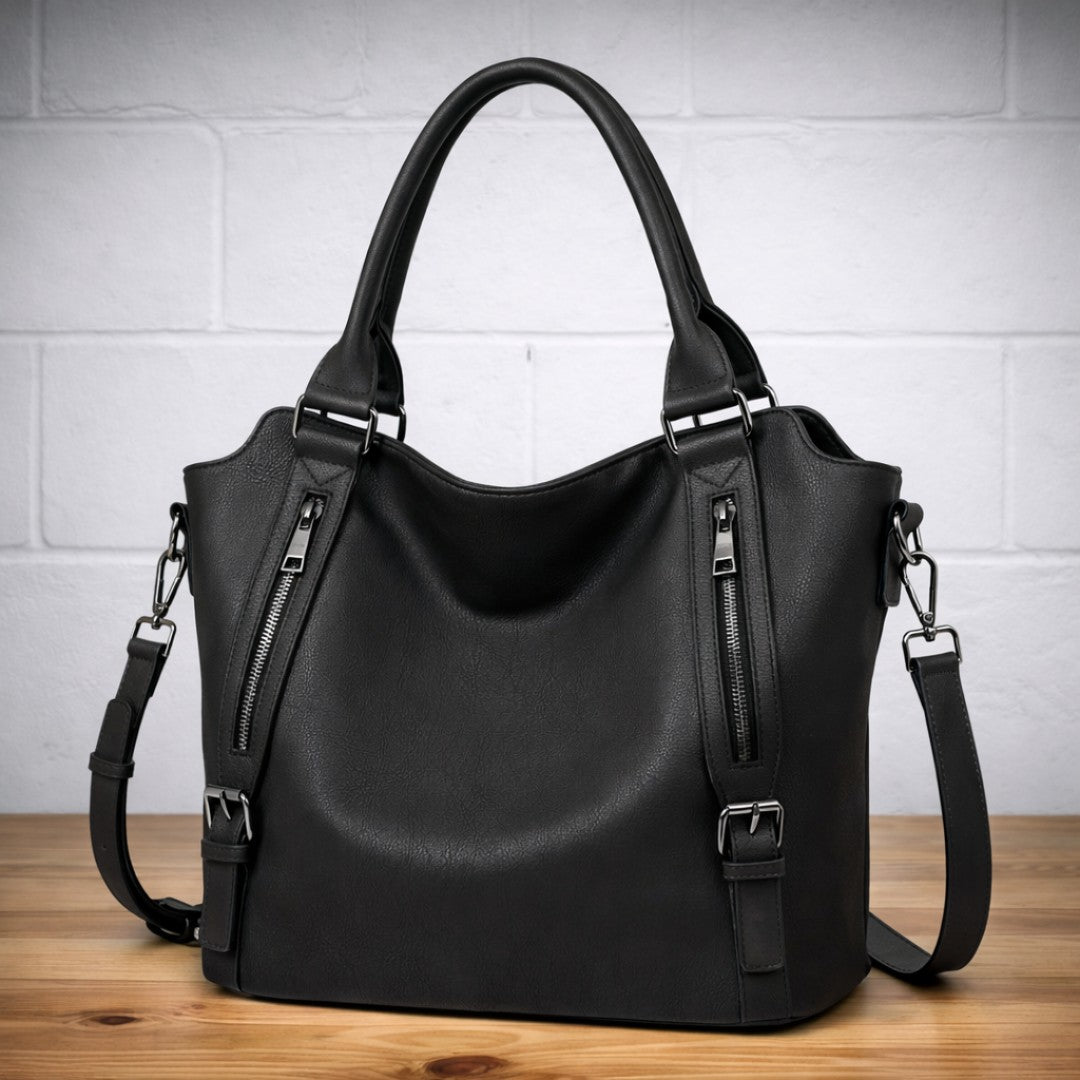 Woman wearing the Paulina women's elegant bag, model view