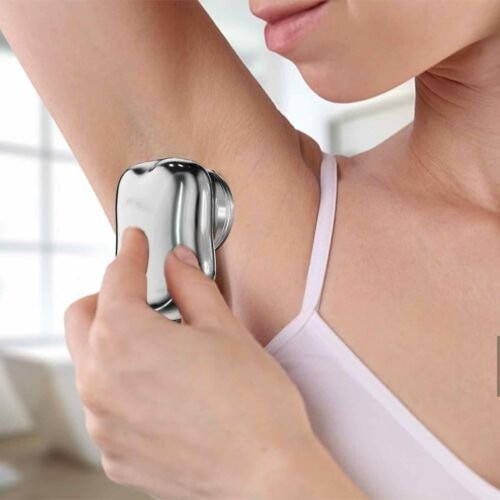 Mini USB rechargeable waterproof shaver - product photo 4