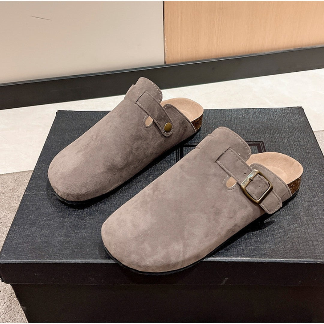 Man wearing the Reeve men's suede shoes, 8 view