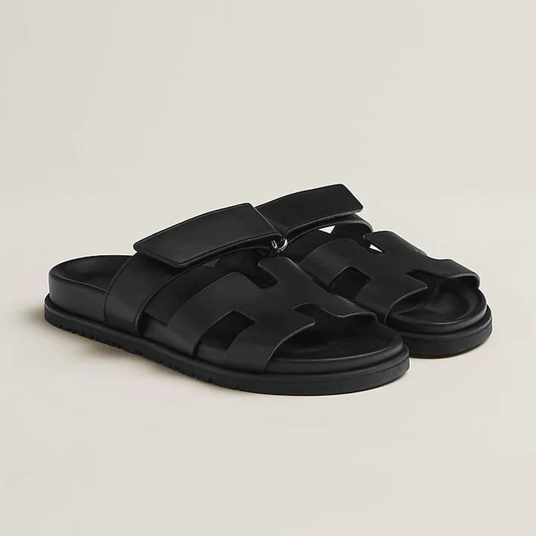 Man wearing the Ridley men's sandals, back view