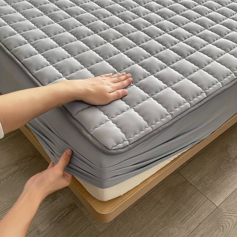 Fitted waterproof mattress protector - product photo 6