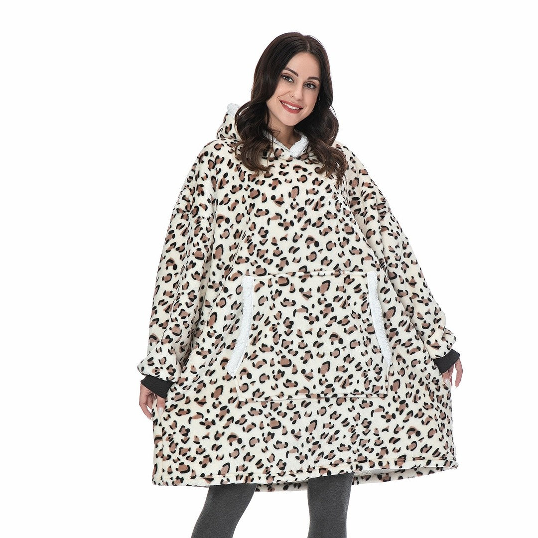 Oversized wearable fleece hoodie blanket - product photo 14