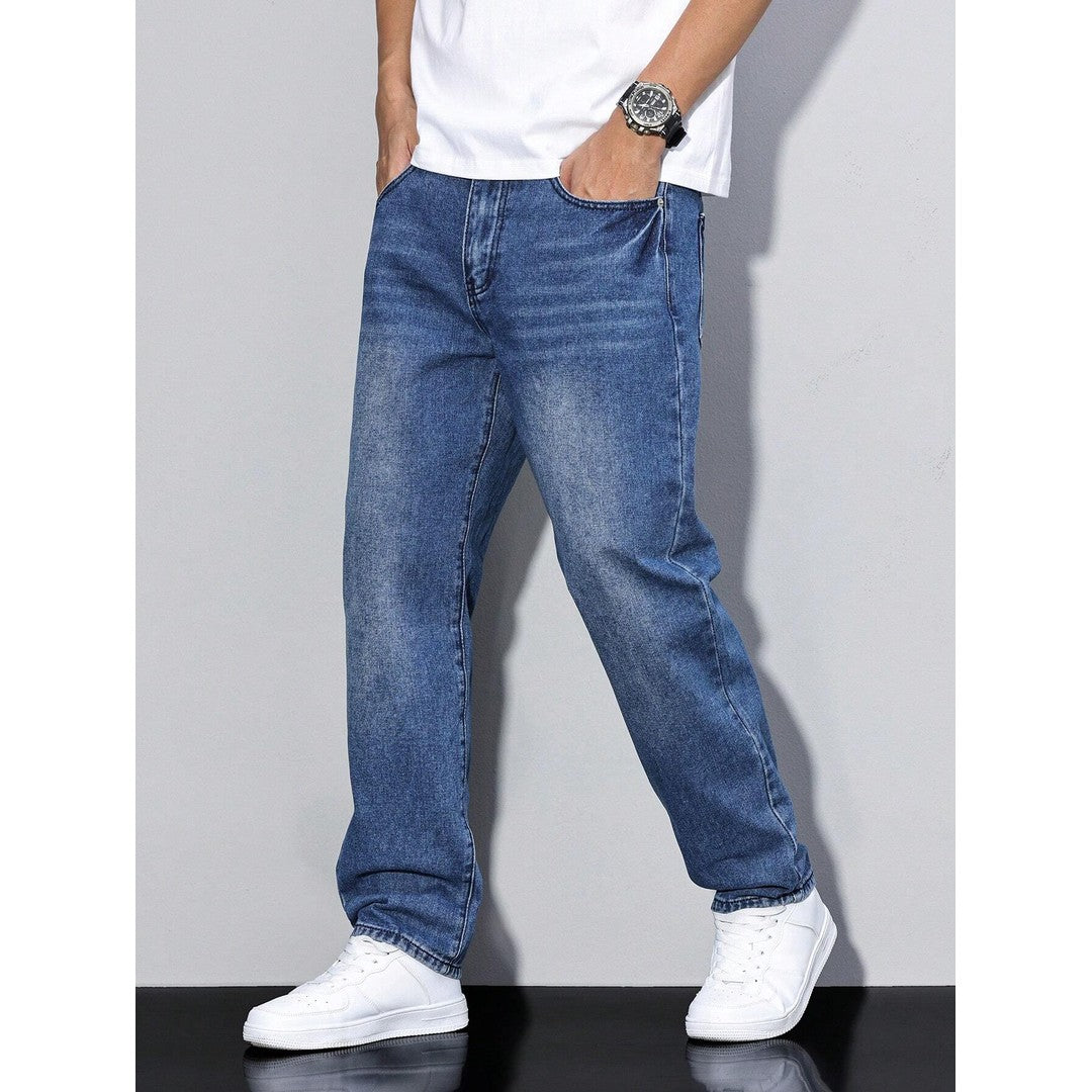 Man wearing the Soren men's solid-color denim jeans, 16 view
