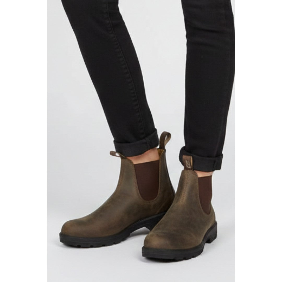 Woman wearing the Thorne women's boots, back view