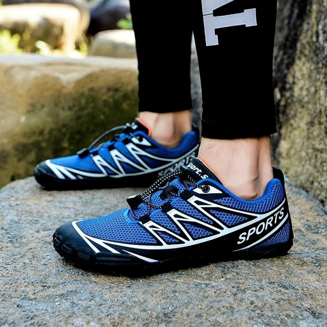 Lightweight cycling shoe with non-slip sole - product photo 1