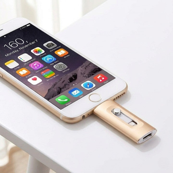 3-in-1 USB flash drive with Lightning, USB-C and USB 3.0 - product photo 1