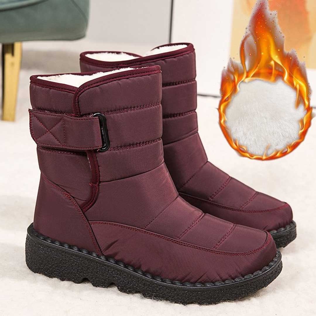 Woman wearing the Uma women's waterproof boots, back view