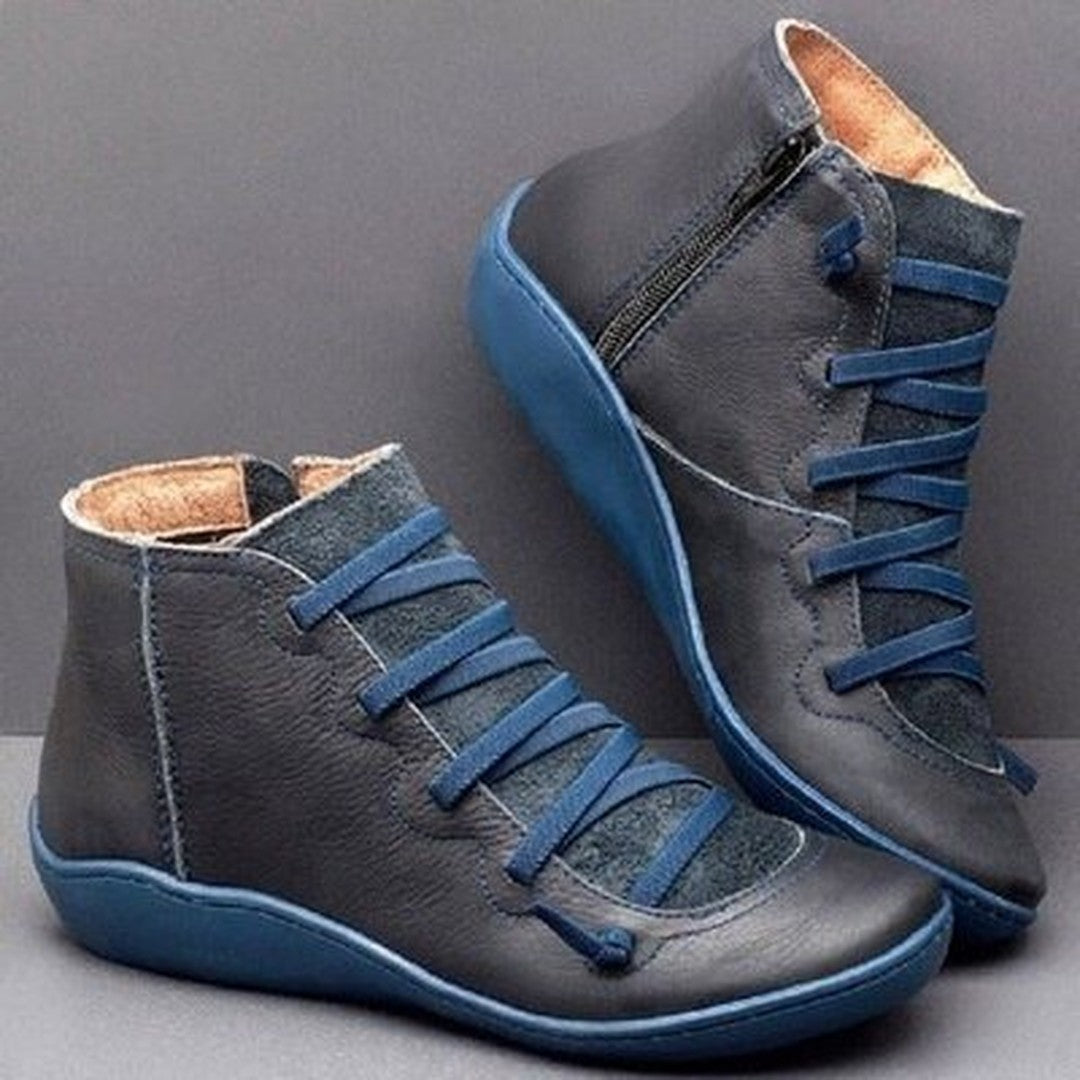 Woman wearing the Vada women's boots, detail view