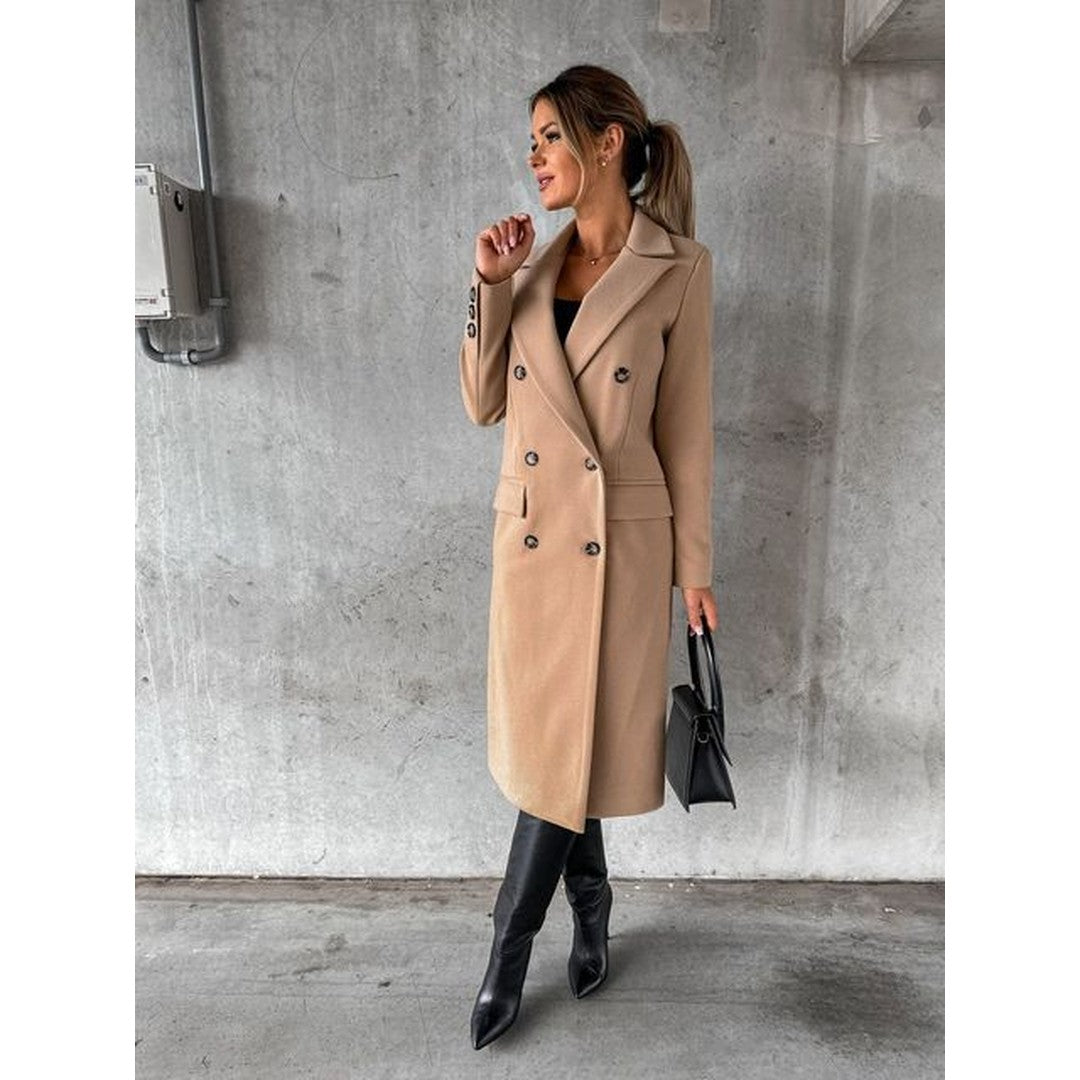 Man wearing the Wade men's coat, side view