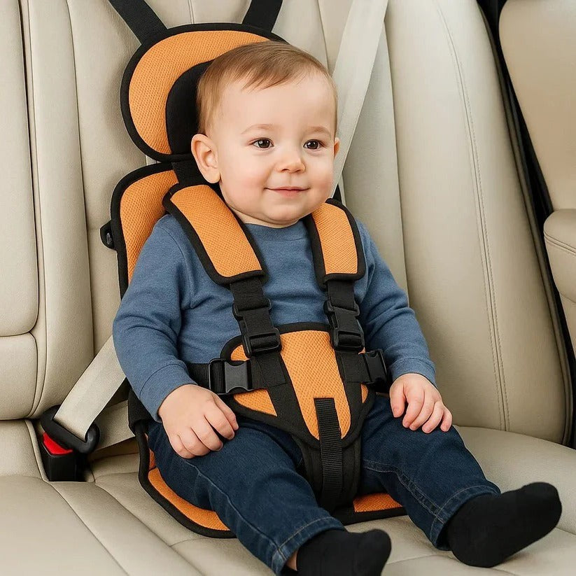 Foldable child travel seat with a five-point harness - product photo 2