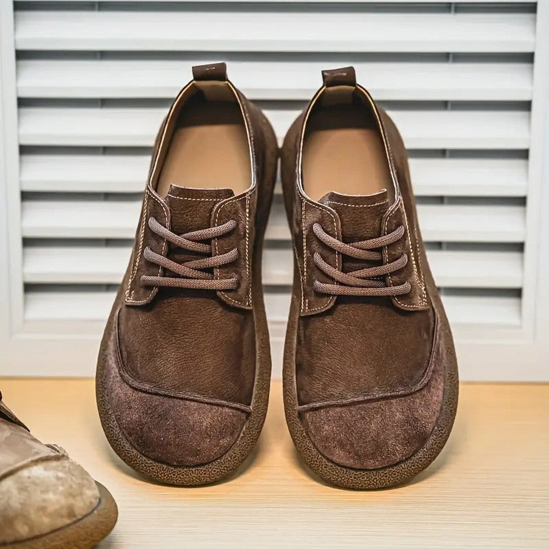 Man wearing the Zebedee men's shoes, 11 view