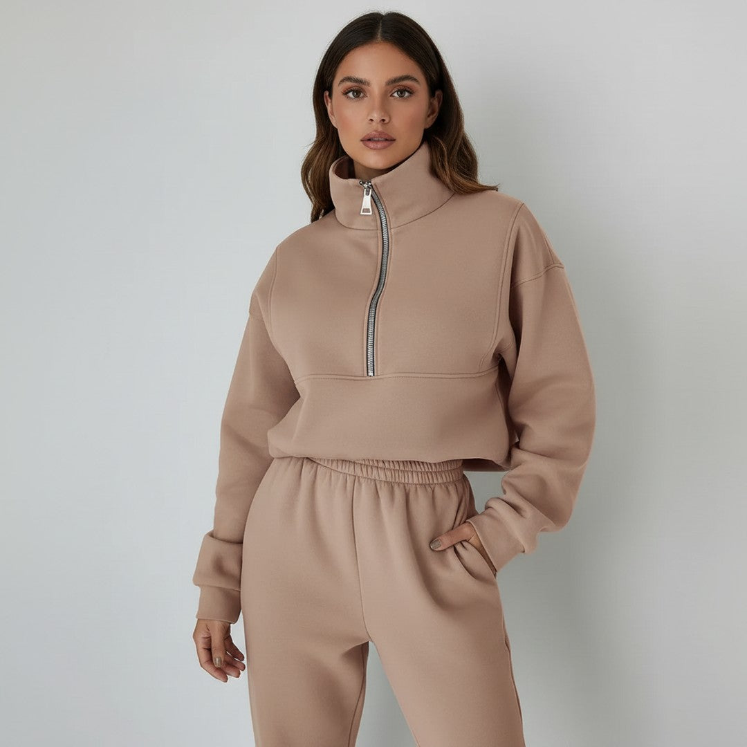 Woman wearing the Zita women's sporty hoodie, front view