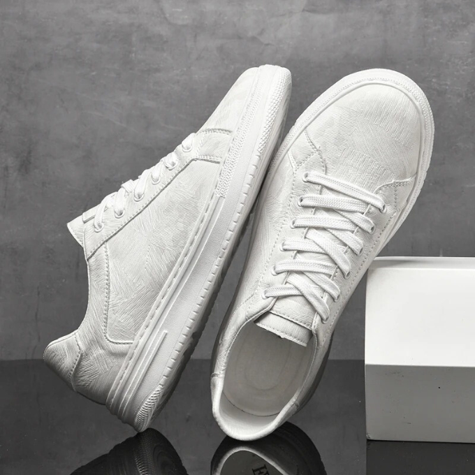 Noah | Men's Orthopedic Low Top Lace-Up Sneakers
