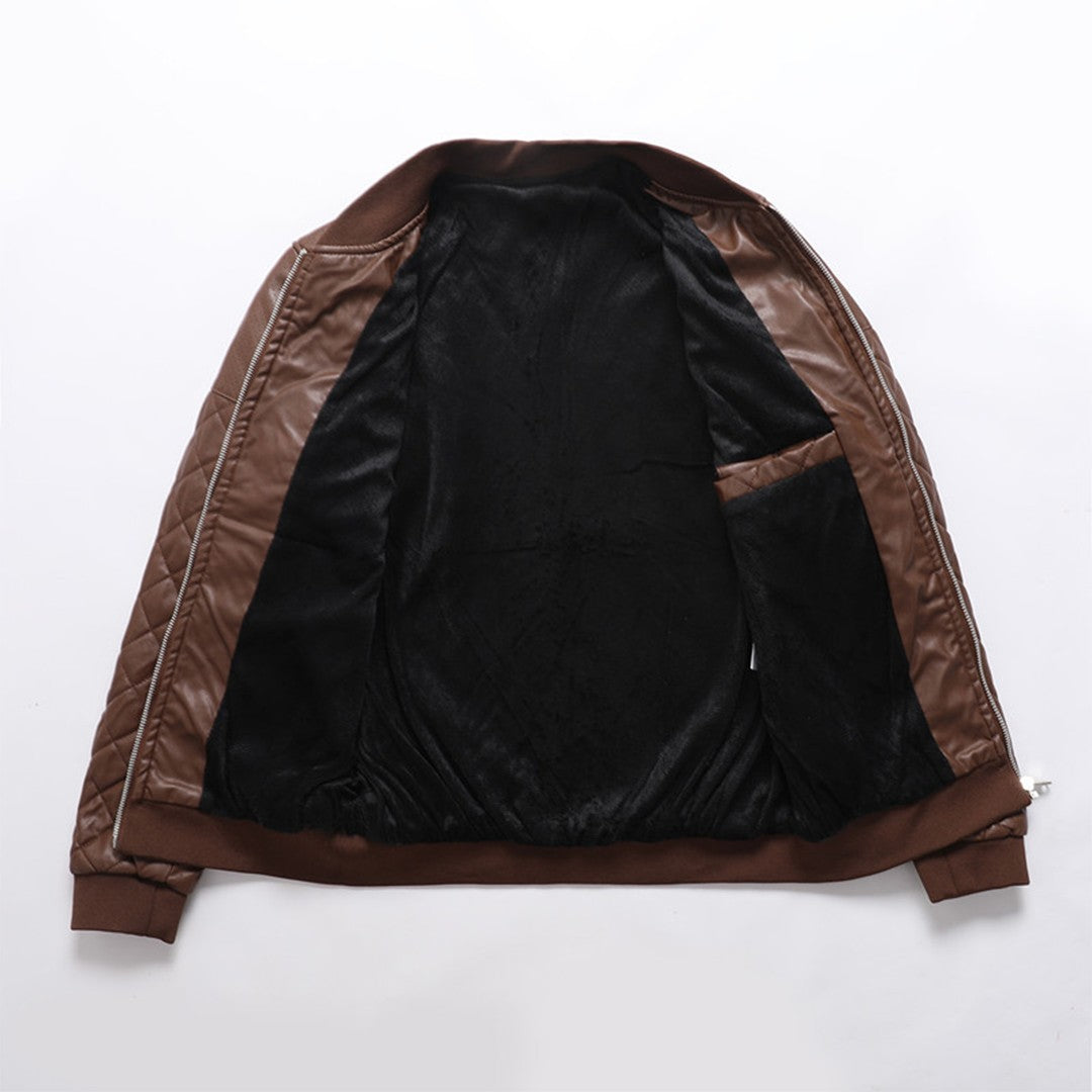 Man wearing the Alaric men's slim-fit leather classic jacket, model view