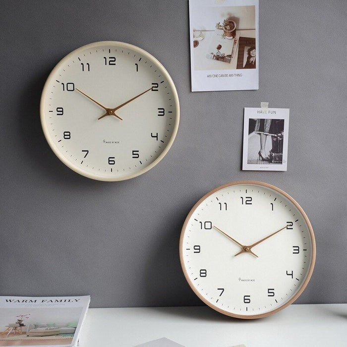 Solid wood silent wall clock - product photo 1