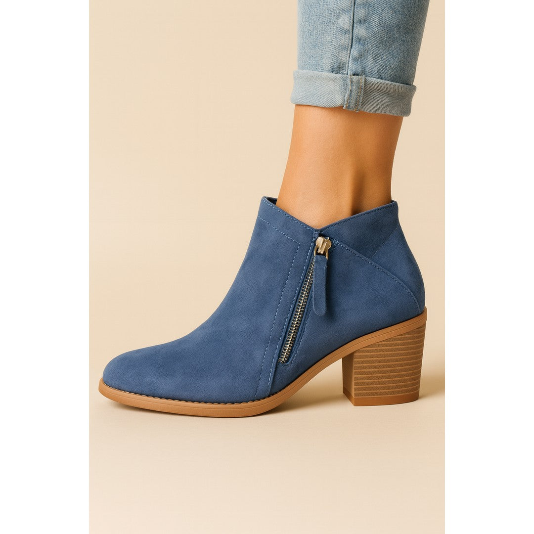 Woman wearing the Anais women's casual zip-up boots, 7 view