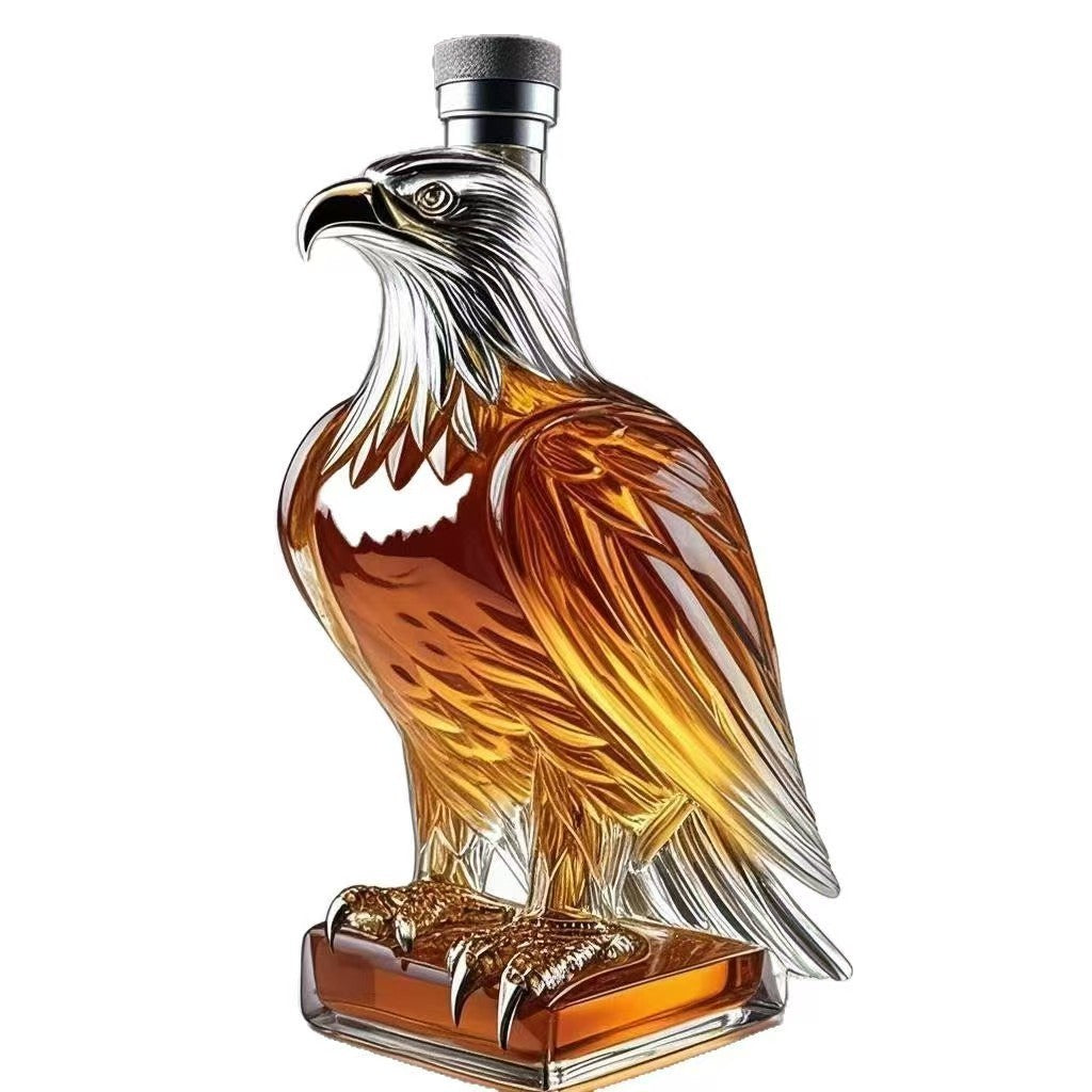 Eagle-shaped glass whiskey decanter - product photo 3