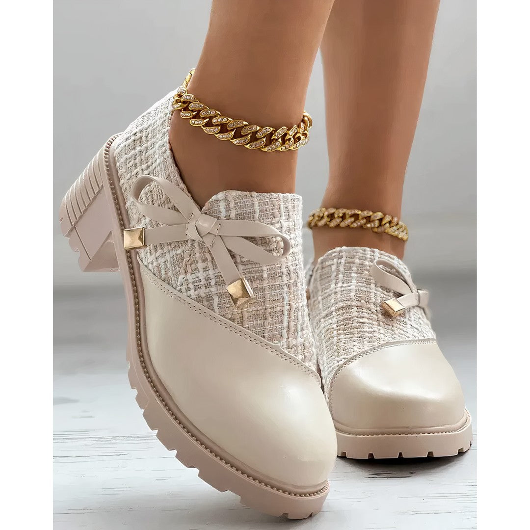 Woman wearing the Ariadne women's sandals, 9 view