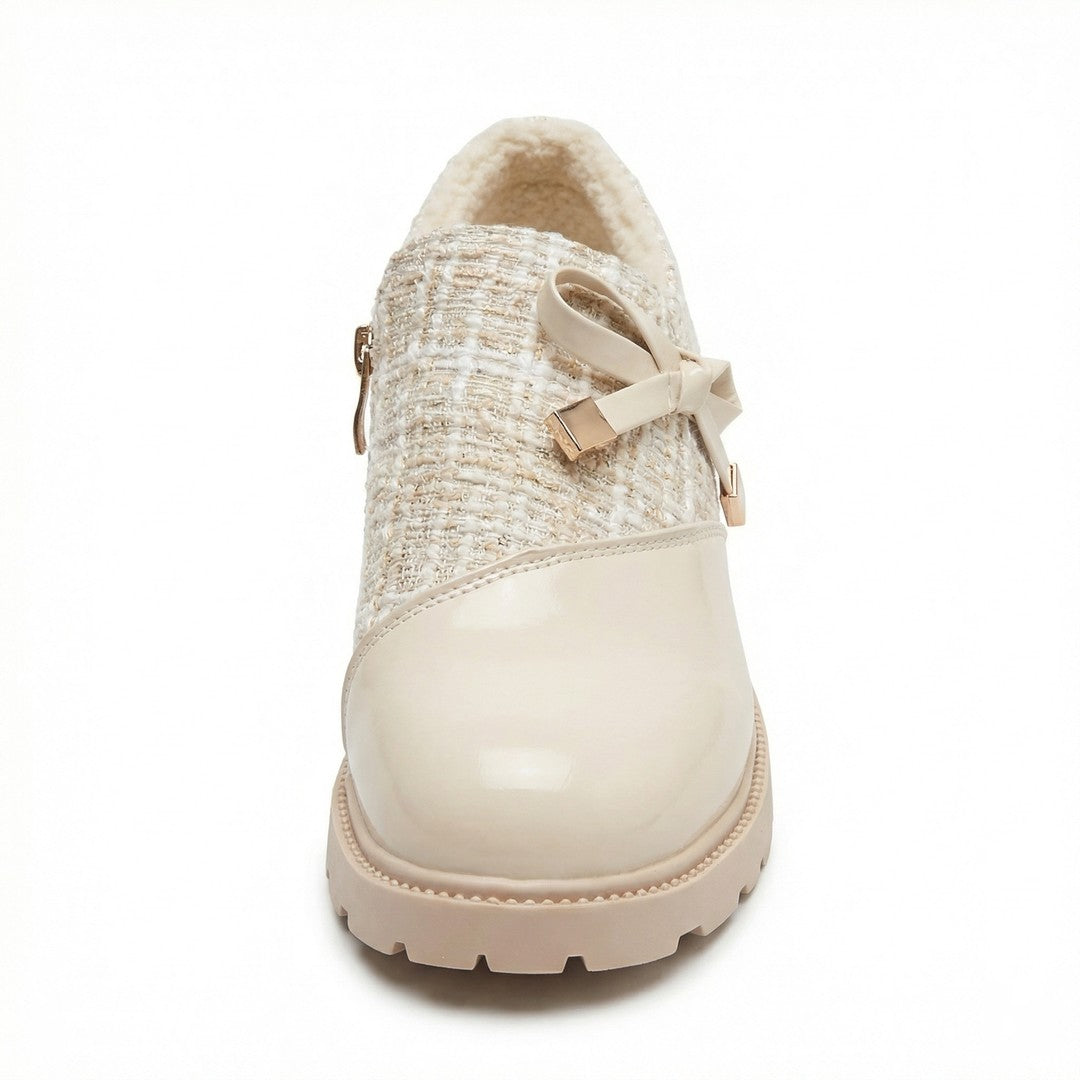 Woman wearing the Ariadne women's sandals, side view