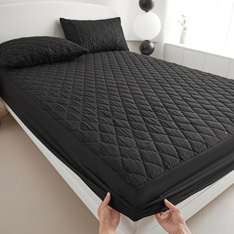 Quilted waterproof mattress protector - product photo 3