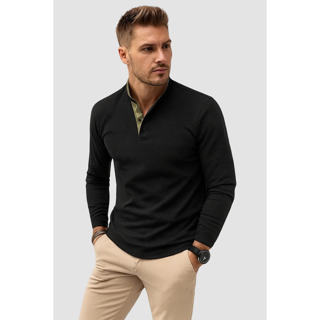Man wearing the Cedric men's long-sleeve shirt, front view