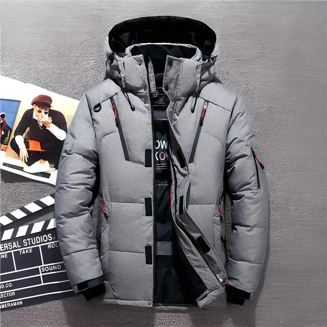 Man wearing the Chase men's jacket, model view