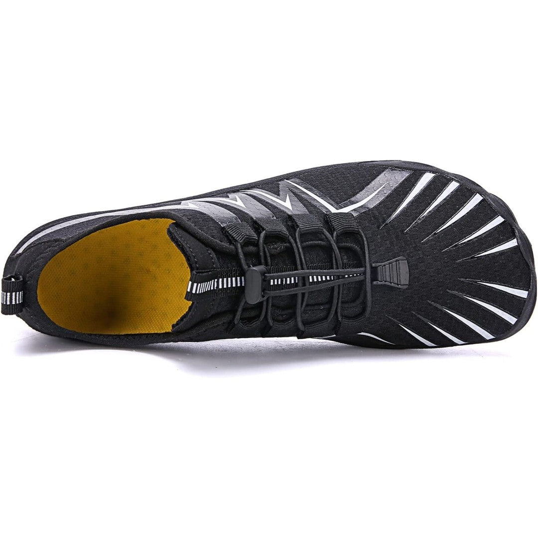 Man wearing the Dawson men's wide-leg lightweight shoes, 14 view